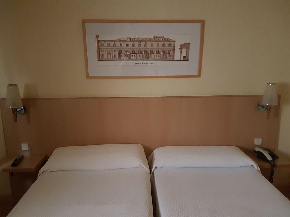 Hotel Espana Guadalajara Kültér fotó